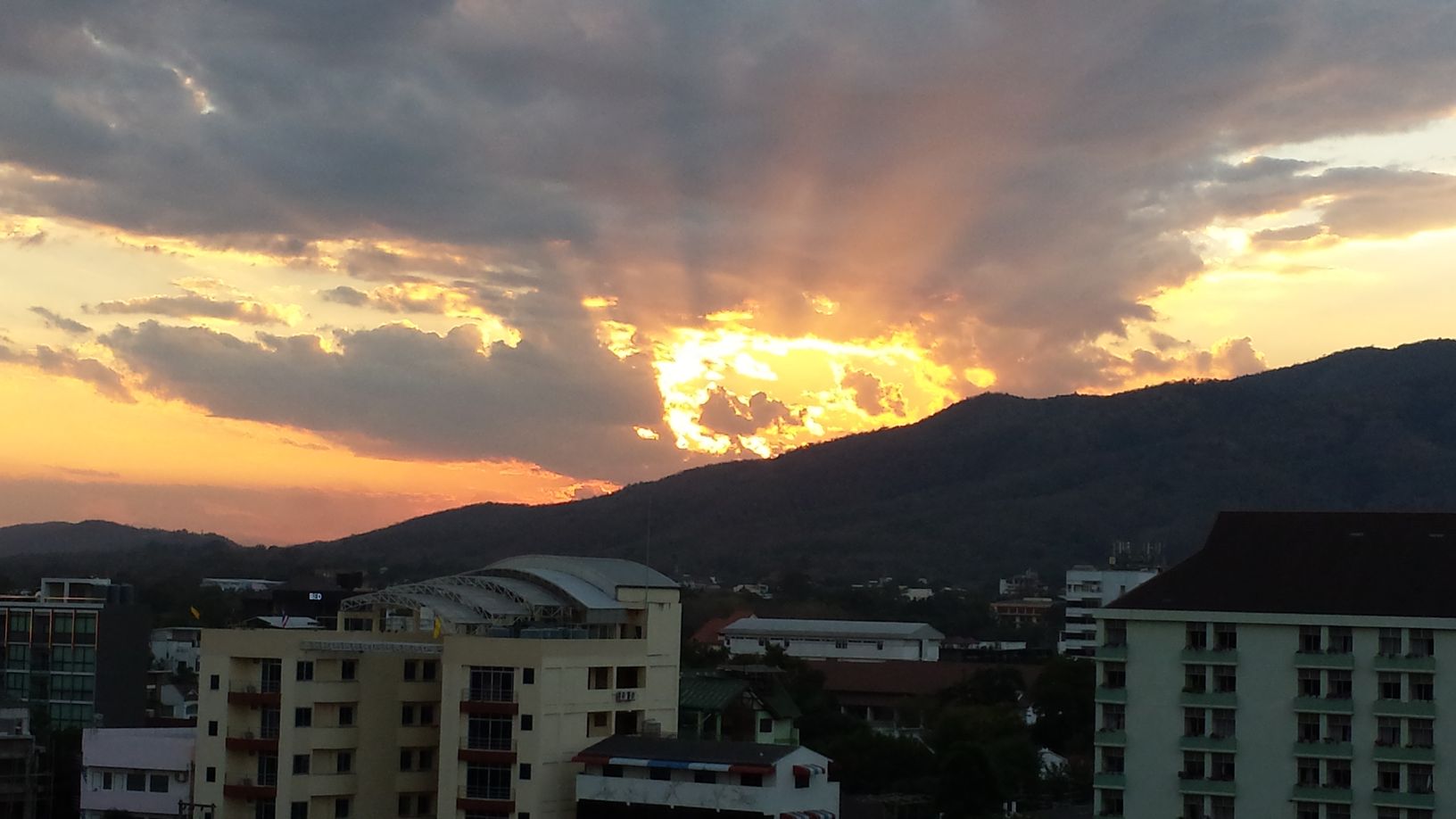 chiang-mai_2016-01-02_17-48-35_33-reduced